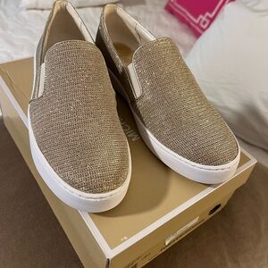 NWB Michael Kors slip-on gold shoe- size 9M